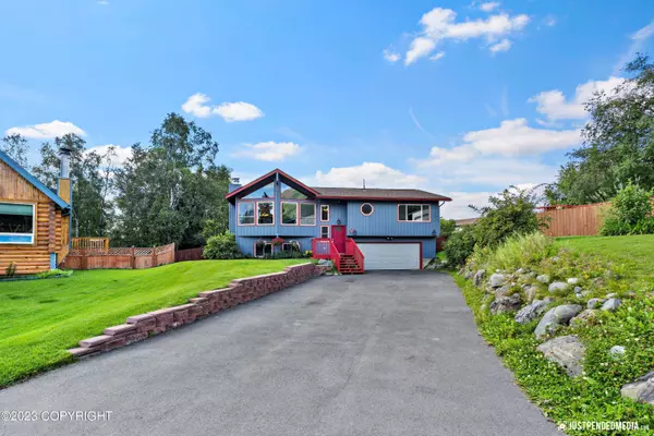 9644 Nulato CIR, Eagle River, AK 99577