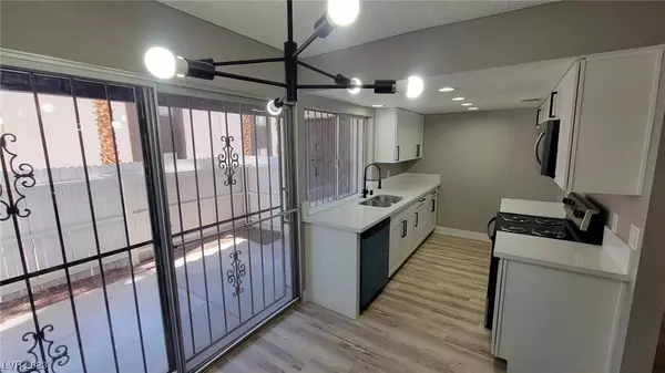 1405 Vegas Valley Drive #331, Las Vegas, NV 89169