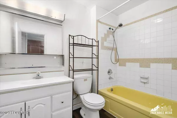 6152 E 12th AVE #B2, Anchorage, AK 99504