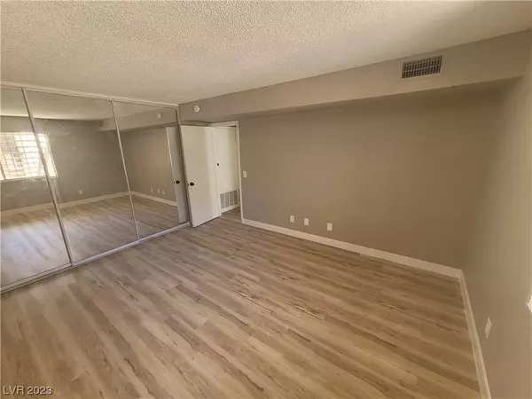 1405 Vegas Valley Drive #331, Las Vegas, NV 89169