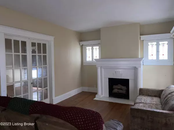 3234 Virginia Ave, Louisville, KY 40211