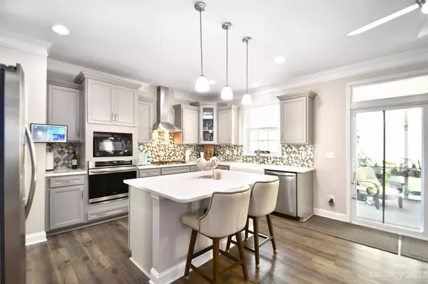 142 Chance RD, Mooresville, NC 28115