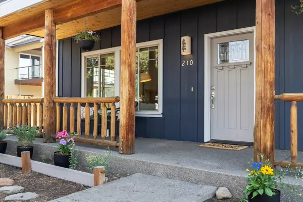 210 N Maple St, Sisters, OR 97759