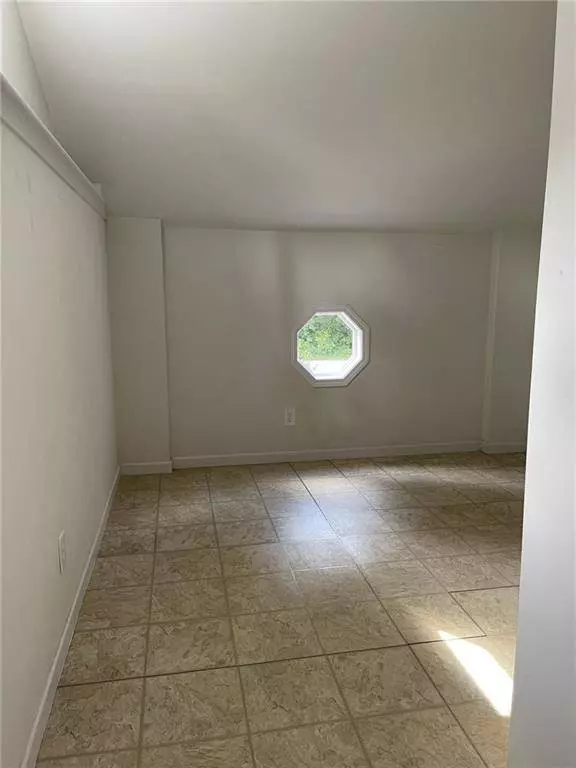 2253 Eastway RD, Decatur, GA 30033