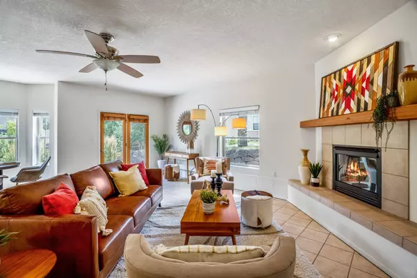 4965 N Sol, Los Alamos, NM 87544