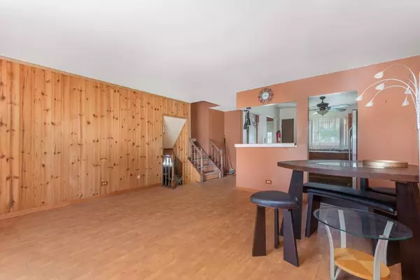 17730 Pheasant LN, Country Club Hills, IL 60478