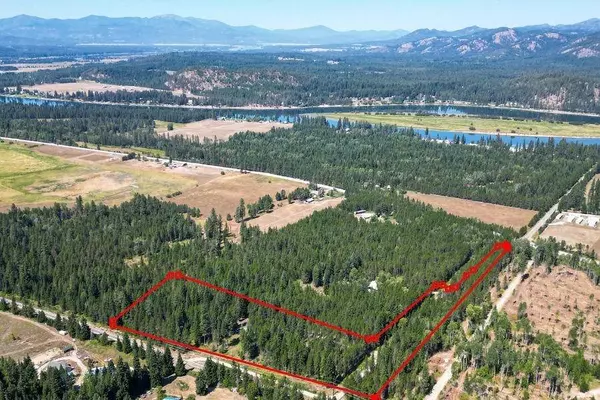 232 Hillside Ln, Newport, WA 99156