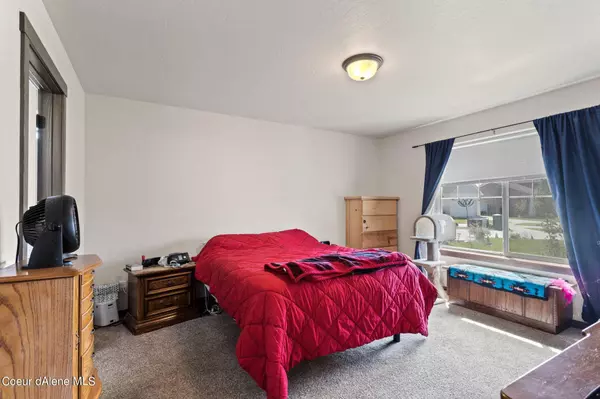 9041 N Scotsworth St, Post Falls, ID 83854