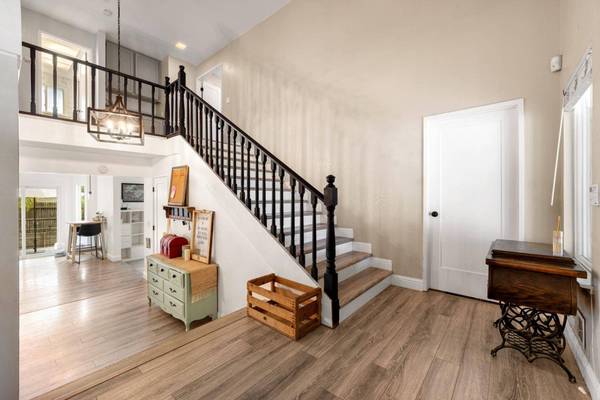 7252 Willowbank WAY, Carmichael, CA 95608