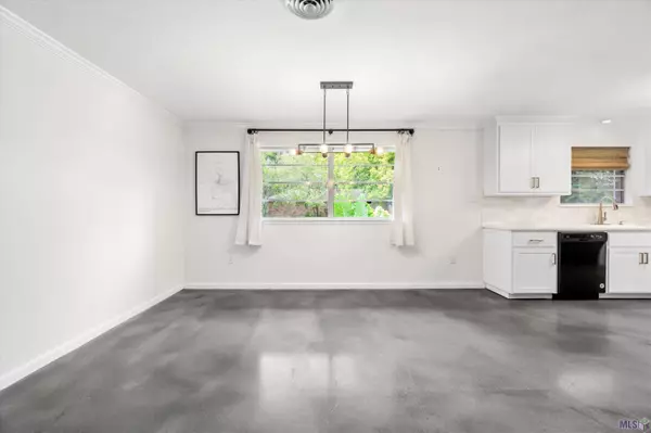 325 SEYBURN DR, Baton Rouge, LA 70808