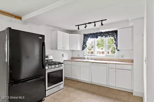 158 Pine Avenue, Glenville, NY 12302