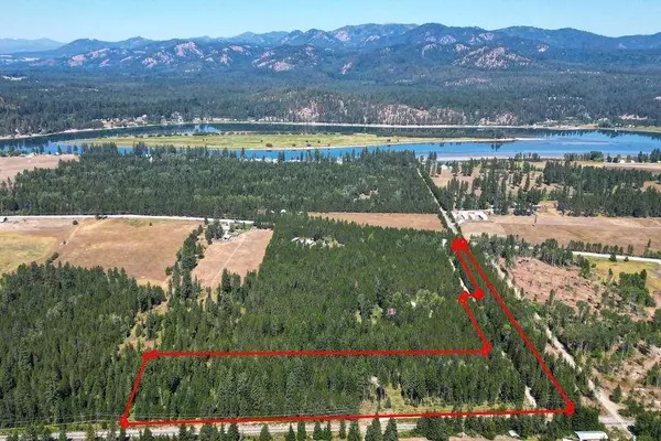 232 Hillside Ln, Newport, WA 99156