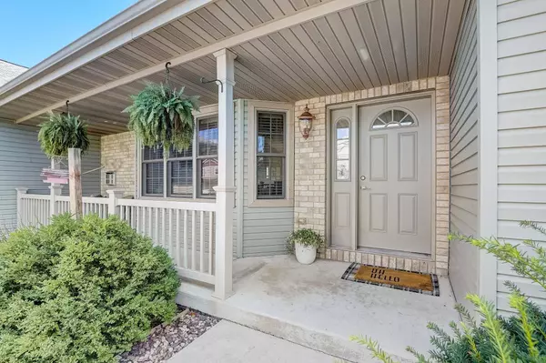 402 Chelsea Way, Dane, WI 53529