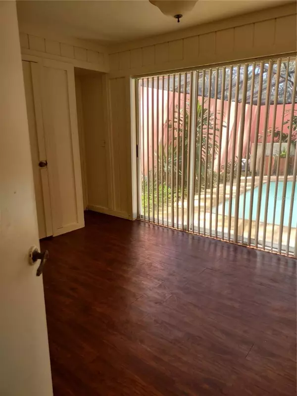 5025 NASSAU CIR #6, Orlando, FL 32808