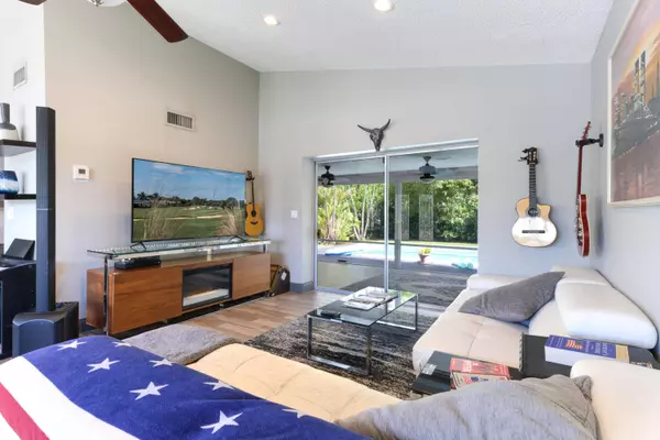 1111 W Camino Real, Boca Raton, FL 33486