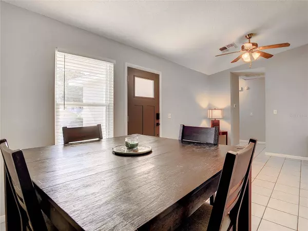 3902 LAKE SHORE DR, Palm Harbor, FL 34684