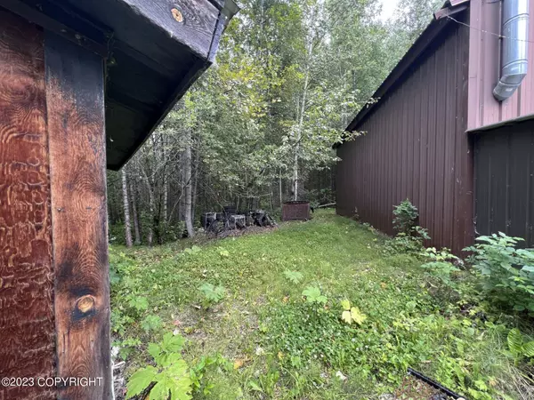 22303 Bernie AVE, Chugiak, AK 99567