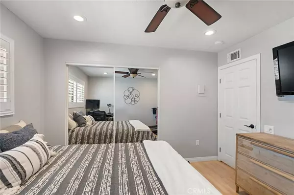 2455 Deodar ST #4, Santa Ana, CA 92705