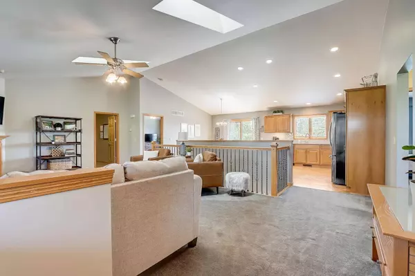 402 Chelsea Way, Dane, WI 53529