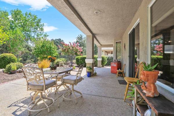 6080 Whisperlodge WAY, Roseville, CA 95747