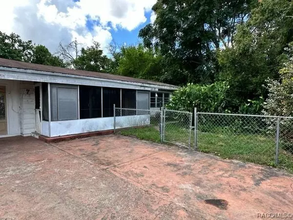 7 N Melbourne ST, Beverly Hills, FL 34465