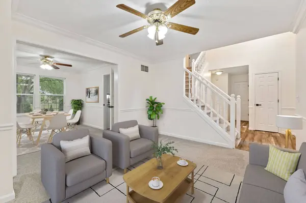 6141 Moss Wood DR, Fishers, IN 46038