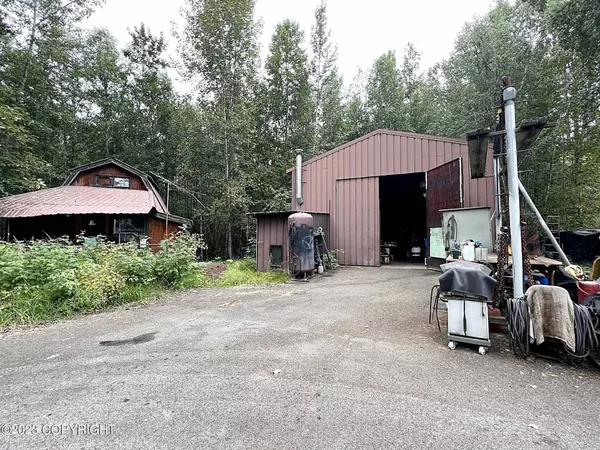 22303 Bernie AVE, Chugiak, AK 99567