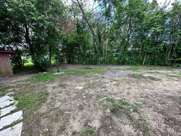 7 N Melbourne ST, Beverly Hills, FL 34465