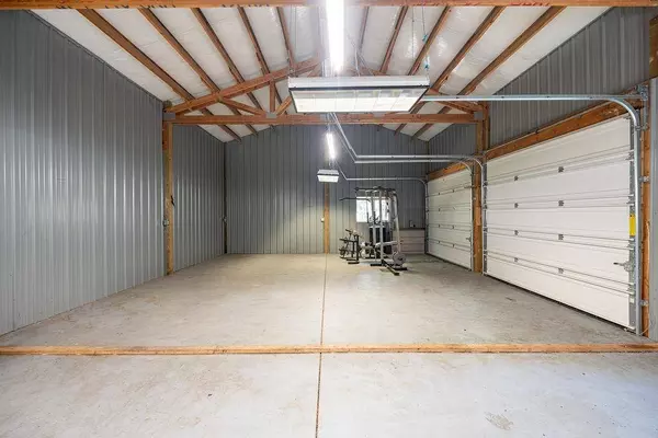 232 Hillside Ln, Newport, WA 99156