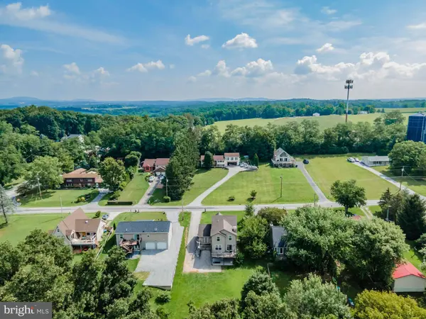 7 SCHOFIELD DR, East Berlin, PA 17316