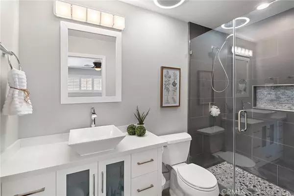 2455 Deodar ST #4, Santa Ana, CA 92705