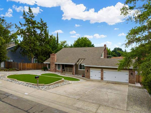 7252 Willowbank WAY, Carmichael, CA 95608