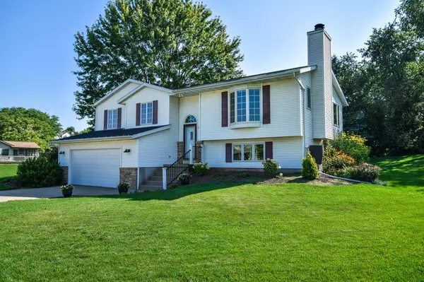 805 N DIVISION Street, Waunakee, WI 53597