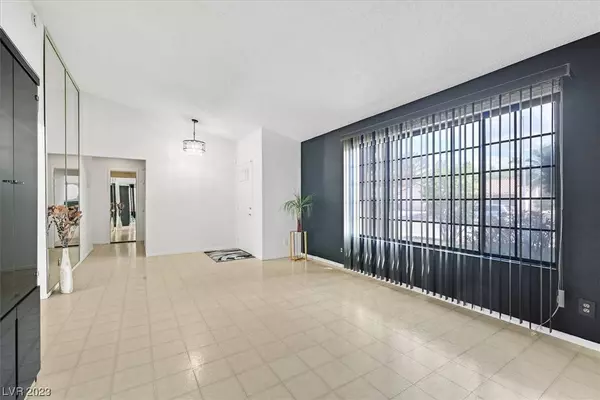 722 Irwindale Avenue, Las Vegas, NV 89123