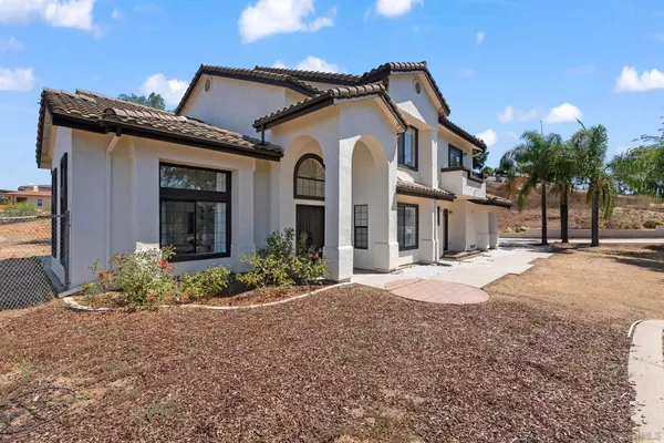 30077 Alta Mira Ln, Valley Center, CA 92082
