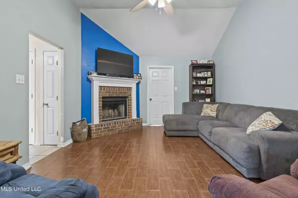 602 Rhonda Lane, Ocean Springs, MS 39564