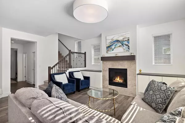 718 207th ST SW #16, Lynnwood, WA 98036