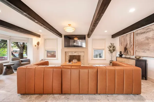 2503 S WILSHIRE CIR, Salt Lake City, UT 84109