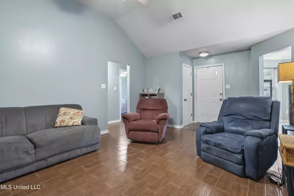 602 Rhonda Lane, Ocean Springs, MS 39564