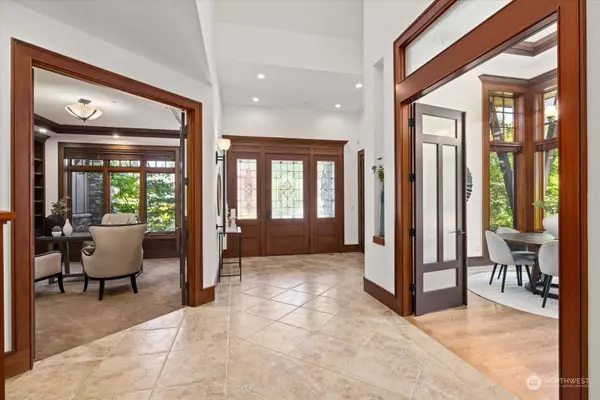 9839 NE 31st ST, Bellevue, WA 98004