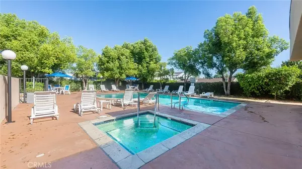 19350 Sherman Way #121, Reseda, CA 91335