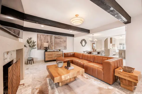 2503 S WILSHIRE CIR, Salt Lake City, UT 84109