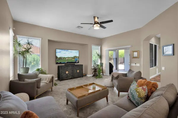 6482 S ADOBE Drive, Chandler, AZ 85249