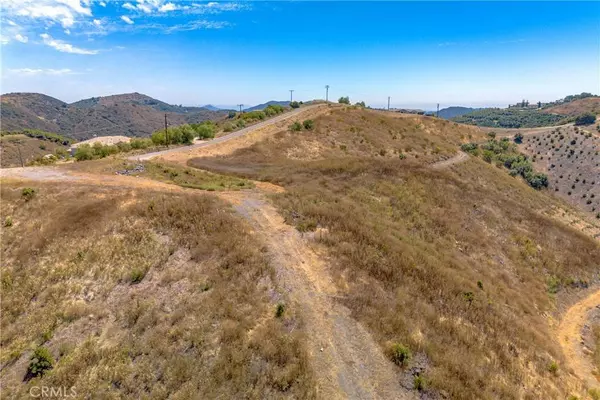 0 La Cruz / Avenida Del Oro, Temecula, CA 92590