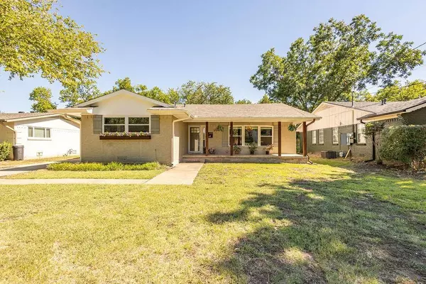 412 W Alta Vista Street, Sherman, TX 75092