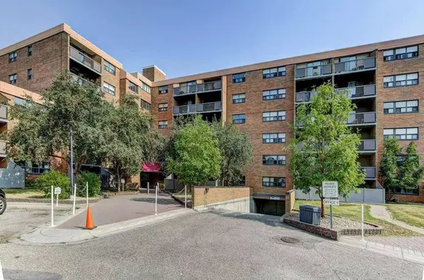 631 30 McHugh CT NE, Calgary, AB T2E 7X3