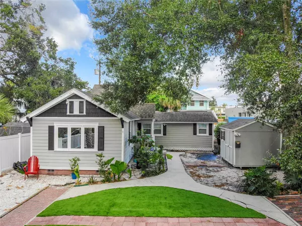 917 7TH ST N, St Petersburg, FL 33701