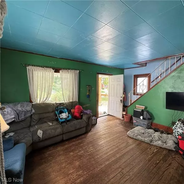 698 Patterson AVE, Akron, OH 44310