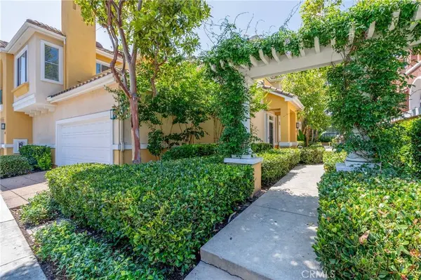 1005 Reggio Aisle, Irvine, CA 92606