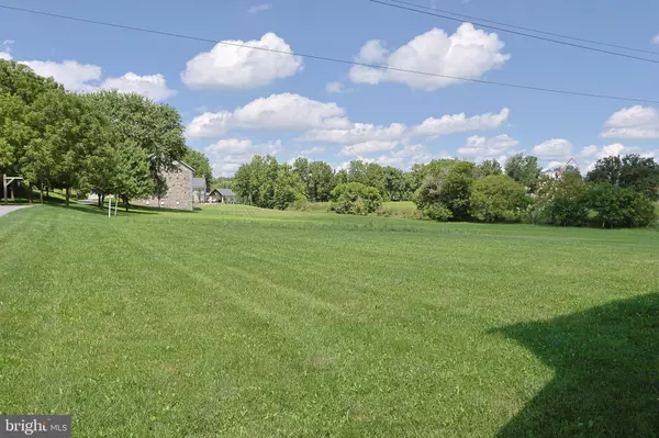 143 CLOVER HOLLOW RD, Easton, PA 18045